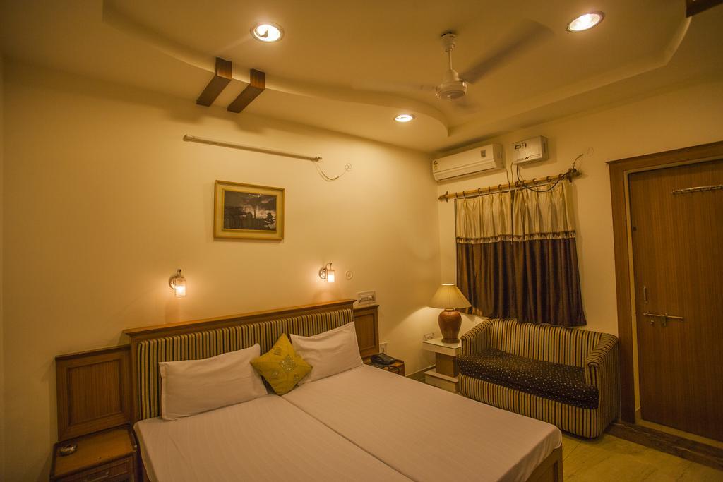 Hotel Kamal Nearest To Taj Mahal Agra Kültér fotó