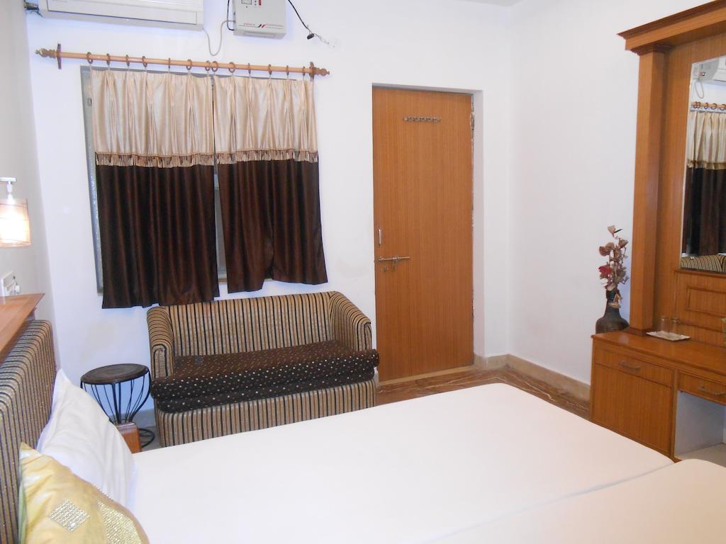 Hotel Kamal Nearest To Taj Mahal Agra Kültér fotó