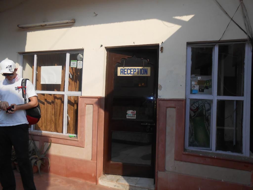 Hotel Kamal Nearest To Taj Mahal Agra Kültér fotó